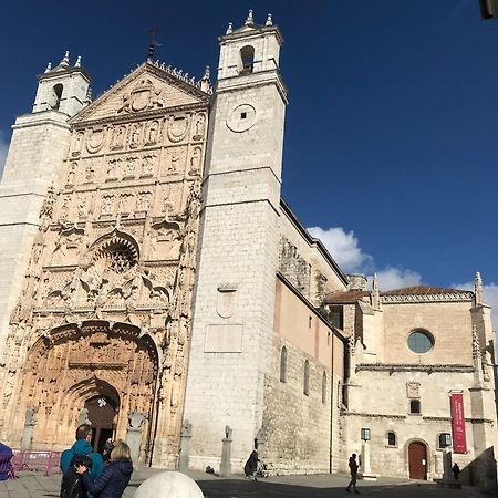 Espacios Blanco Plaza Del Viejo Coso 바야돌리드 외부 사진
