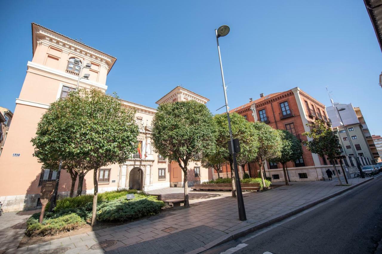 Espacios Blanco Plaza Del Viejo Coso 바야돌리드 외부 사진