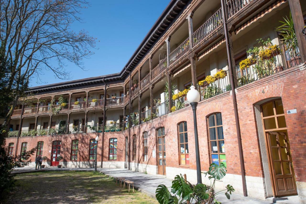 Espacios Blanco Plaza Del Viejo Coso 바야돌리드 외부 사진