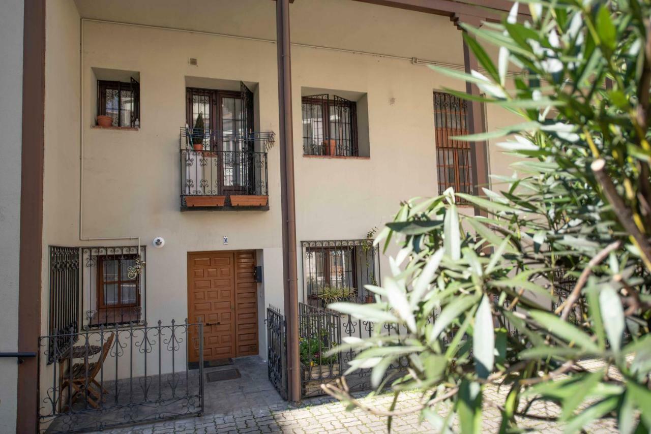 Espacios Blanco Plaza Del Viejo Coso 바야돌리드 외부 사진